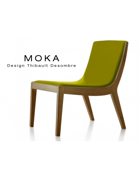 Fauteuil lounge design MOKA en bois finition noyer moyen, assise capitonnée cuir couleur verte.