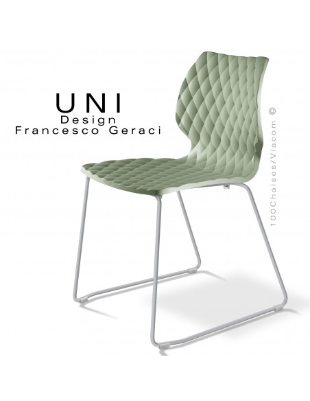 Chaise design UNI, piétement luge peint aluminium, assise coque plastique couleur vert pistache.