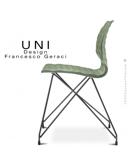 Chaise UNI, pour CHR, piétement fil d'acier type Eiffel, peint noir, assise coque plastique couleur vert pistache.