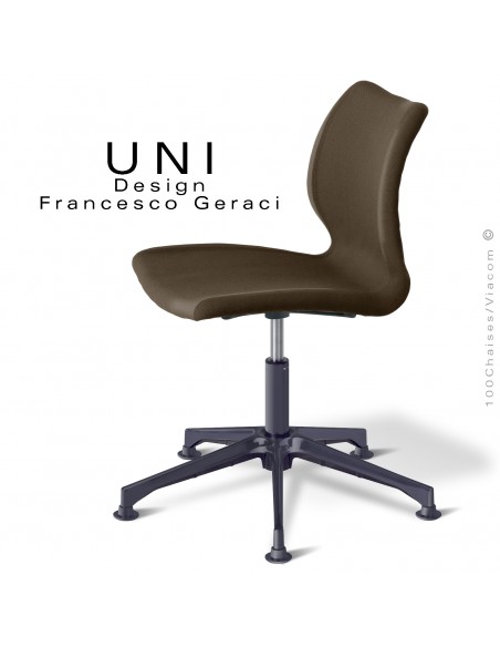 Chaise de bureau confort UNI, piétement colonne centrale aluminium noir, assise tissu gamme Medley couleur marron.