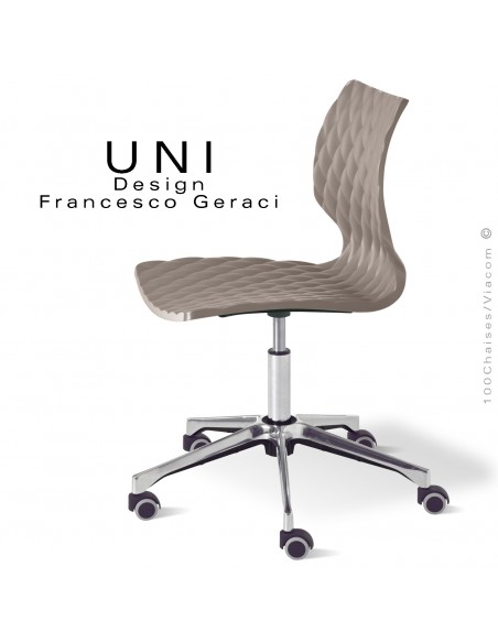 Chaise de bureau sur roulettes UNI, assise coque couleur plastique gris tourterelle, piétement aluminium brillant.