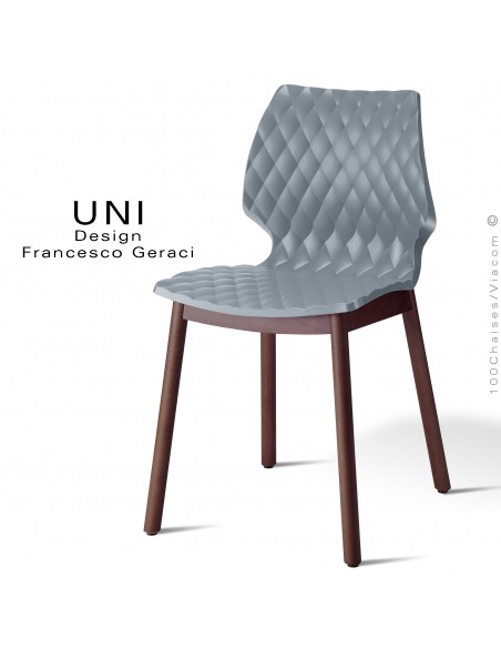 Chaise UNI, piétement bois teinté brun, assise coque effet matelassé couleur gris petit gris.