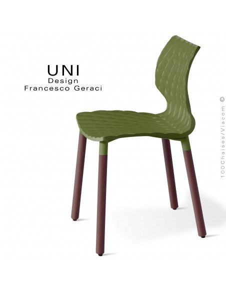 Chaise UNI, piétement bois de hêtre rond, vernis brun. Assise coque plastique effet matelassé couleur vert olive.