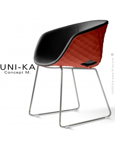 Fauteuil chic et tendance UNIKA, piétement luge chromé brillant, coque plastique couleur rouge corail, cuir noir.