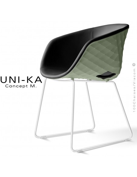 Fauteuil chic et tendance UNIKA, piétement luge peint blanc, coque plastique couleur vert pistache, cuir noir.